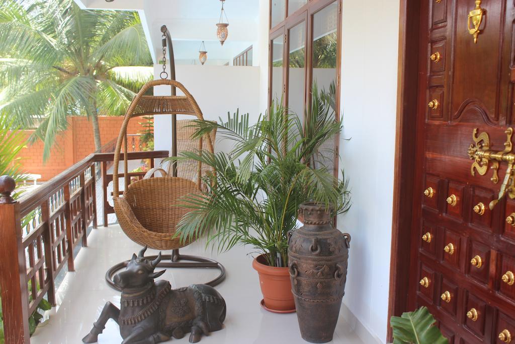Chakra Ayurvedic Resort Ковалам Экстерьер фото